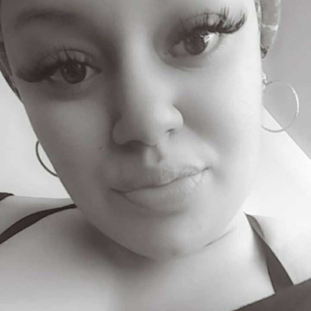 Meet your Posher, Ivette
